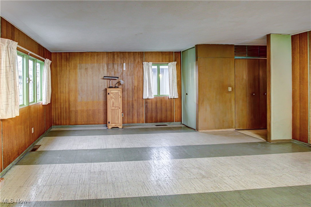 444 Woodlawn Circle, Berea, Ohio image 19