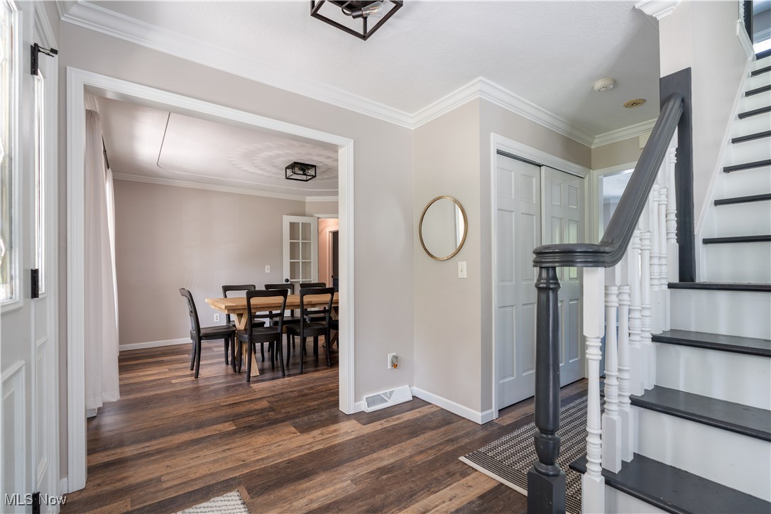 6195 Sandy Ridge Circle, North Canton, Ohio image 3