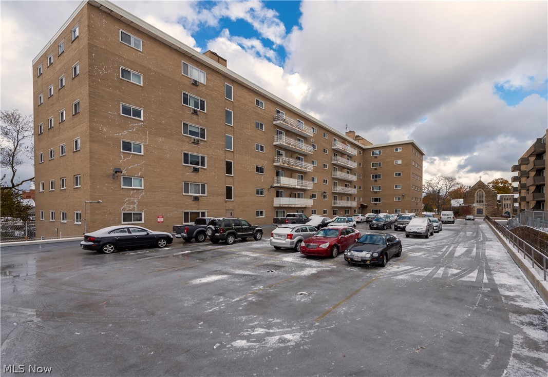 Waverly House Condo - Residential