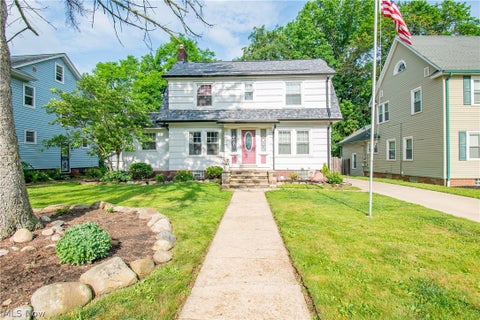 Homes For Sale - 706 Crestview Avenue<br/> Akron, OH 44320