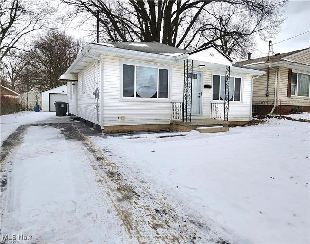 Photo of 801 Triplett Boulevard, Akron, OH 44306 (MLS # 5183473)