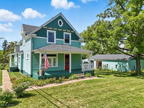 Homes For Sale - 3328 Main Street<br/> Mineral Ridge, OH 44440