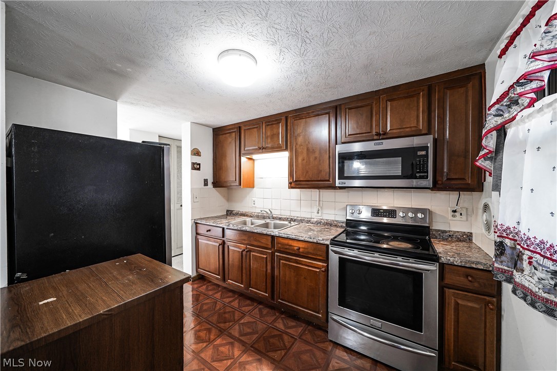 Silver Meadows - Residential