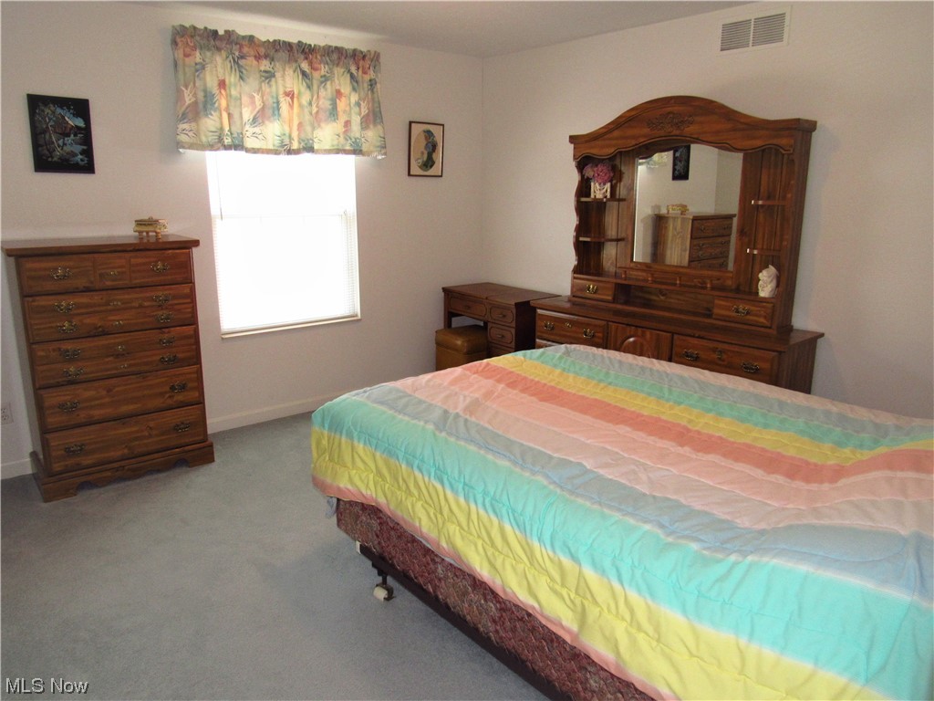 Bridgeport Vill - Residential