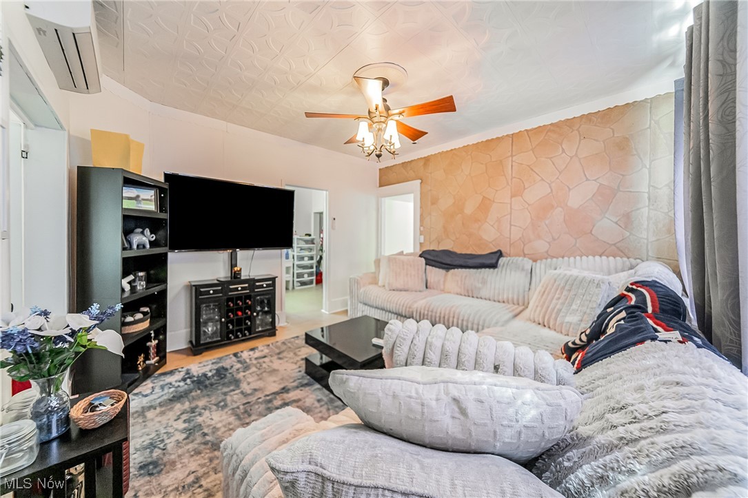 Metro Golf Park - Residential Income