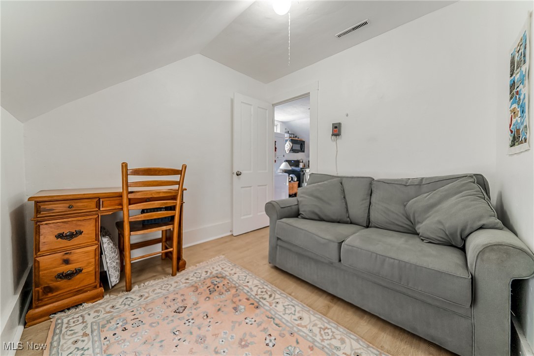Metro Golf Park - Residential Income