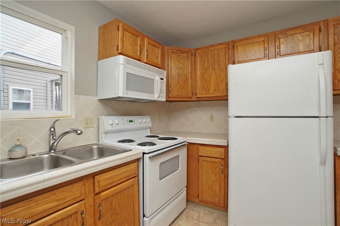 Lanmark Cove Condo - Residential