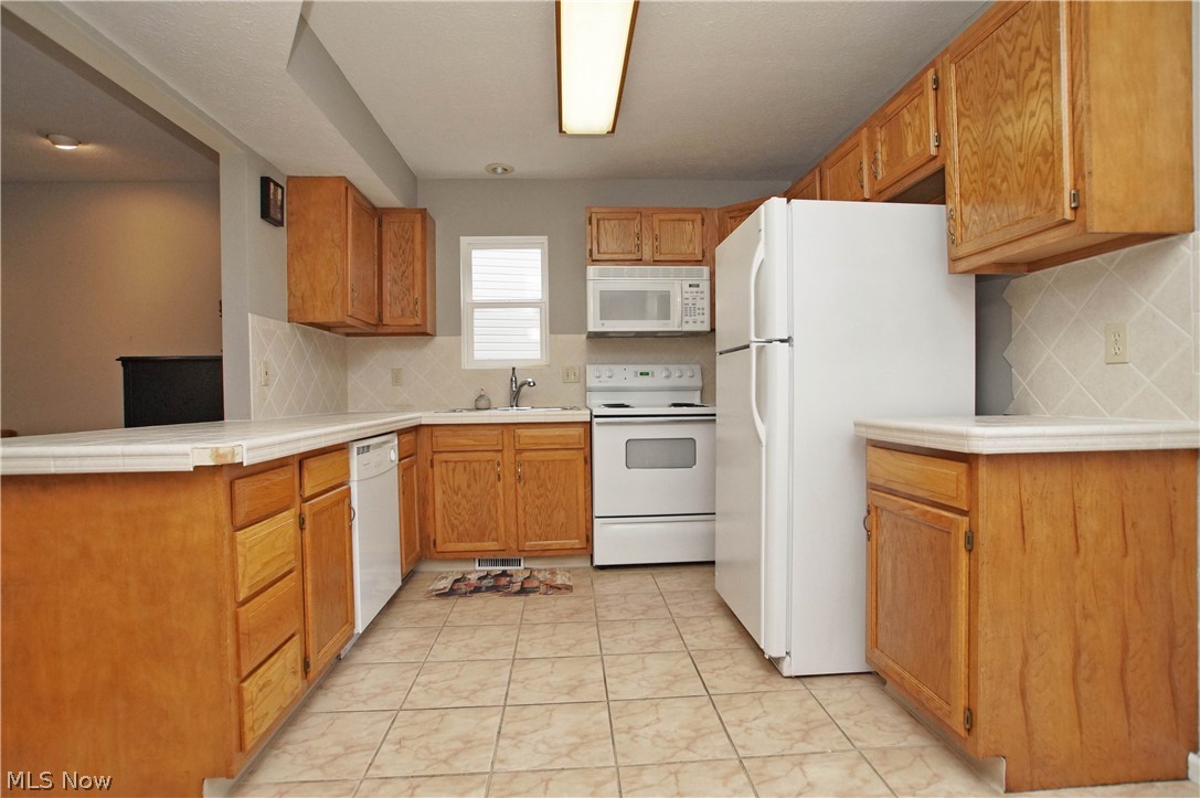 Lanmark Cove Condo - Residential