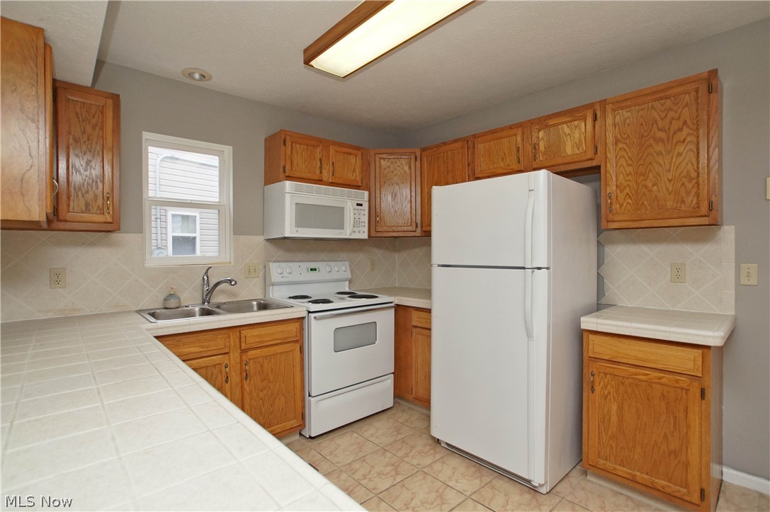 Lanmark Cove Condo - Residential