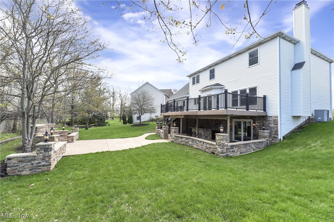 16429 Hampton Chase, Strongsville, Ohio image 40