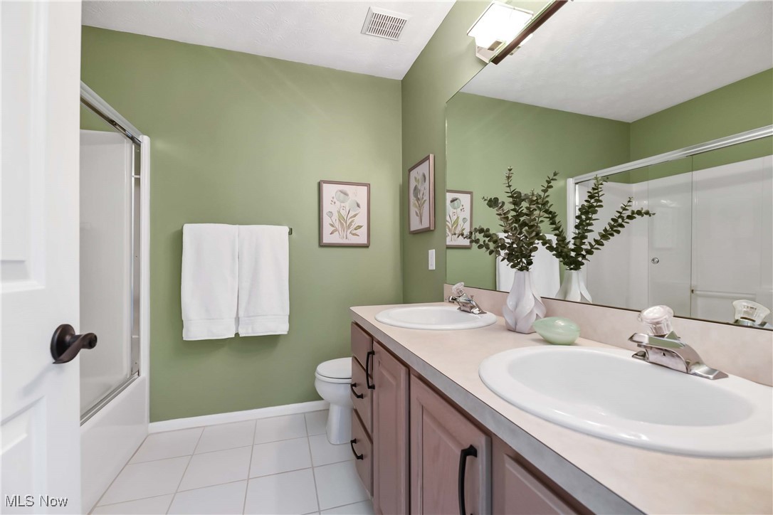 16429 Hampton Chase, Strongsville, Ohio image 29