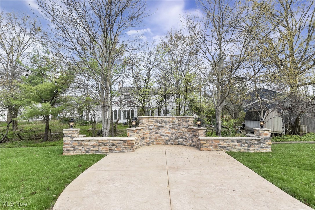 16429 Hampton Chase, Strongsville, Ohio image 37