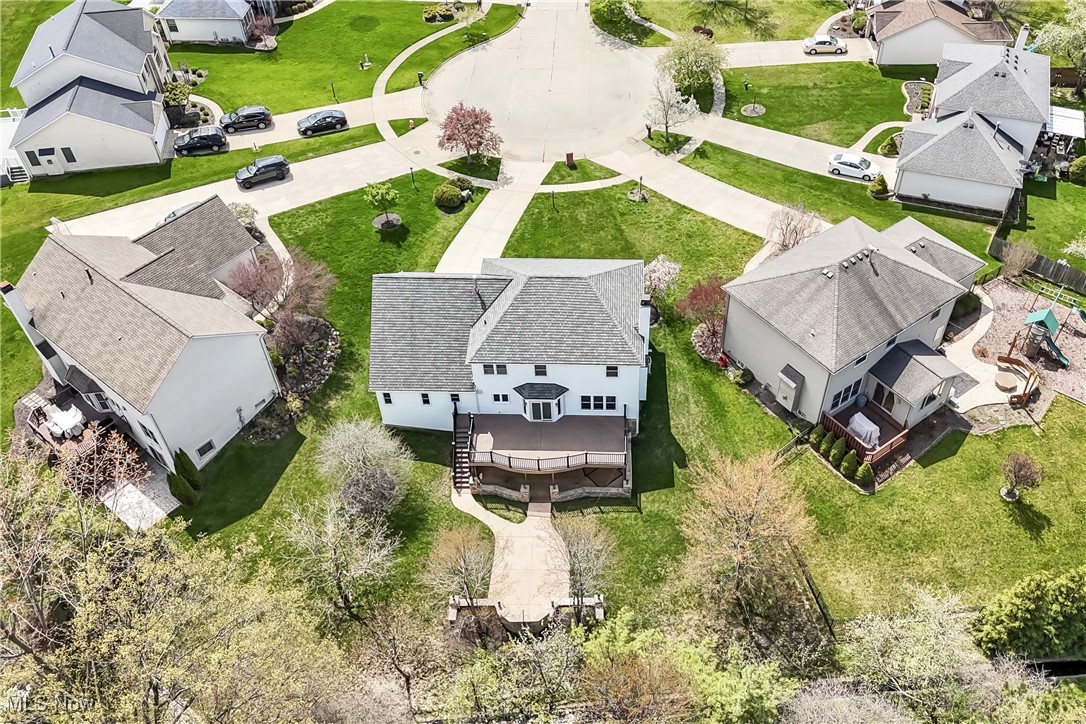 16429 Hampton Chase, Strongsville, Ohio image 44