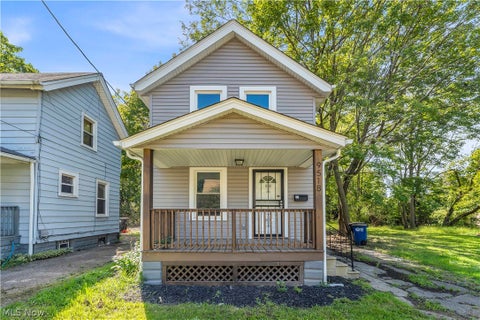 Homes For Rent - 9518 Nelson Avenue<br/> Cleveland, OH 44105
