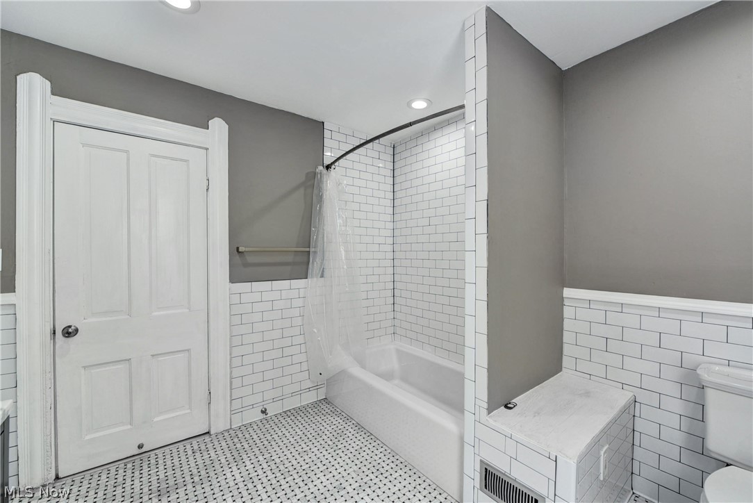 Gordon Ave - Residential