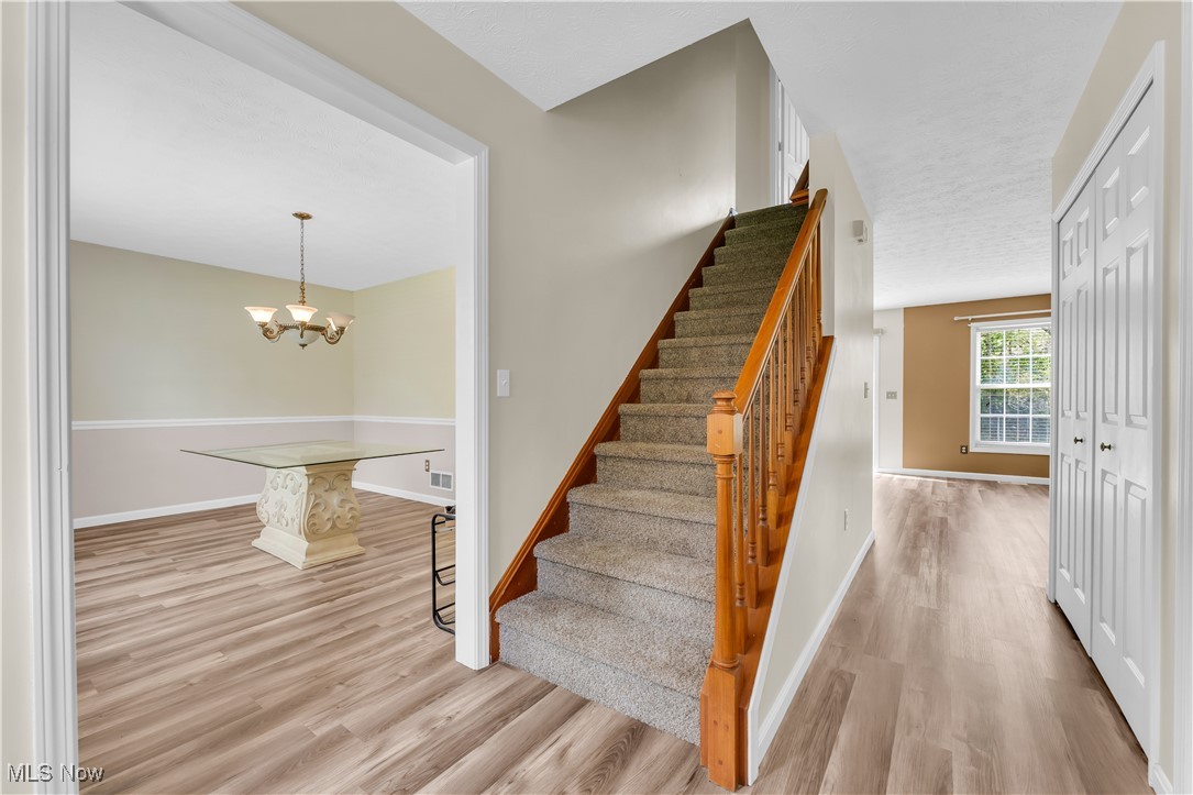 25861 Kennedy Ridge Road, North Olmsted, Ohio image 6