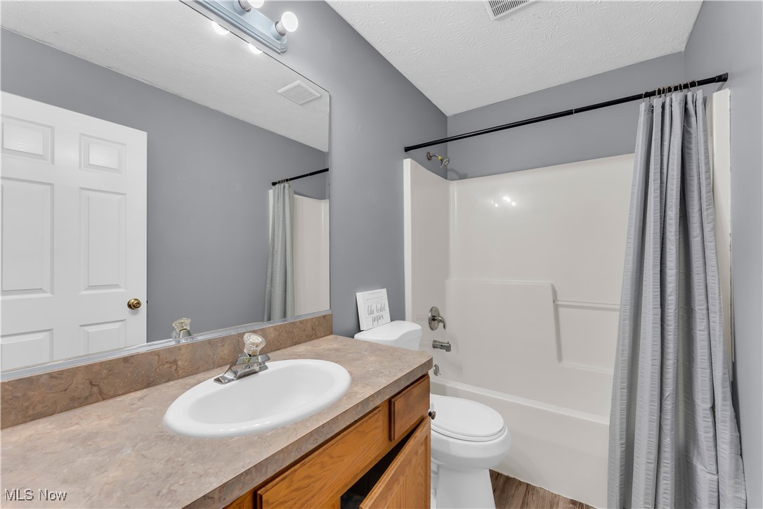 25861 Kennedy Ridge Road, North Olmsted, Ohio image 16