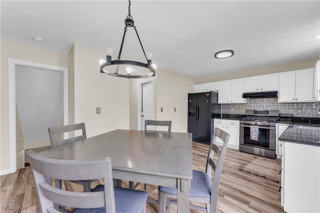 25861 Kennedy Ridge Road, North Olmsted, Ohio image 12