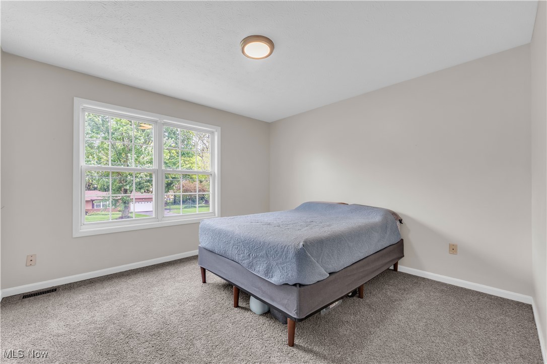 25861 Kennedy Ridge Road, North Olmsted, Ohio image 17