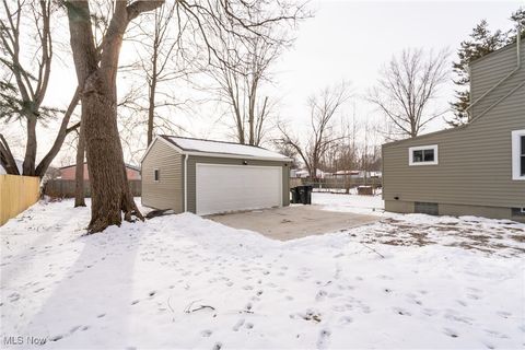 Tiny photo for 553 Purdue Avenue, Elyria, OH 44035 (MLS # 5180094)