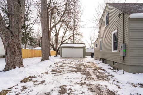 Tiny photo for 553 Purdue Avenue, Elyria, OH 44035 (MLS # 5180094)