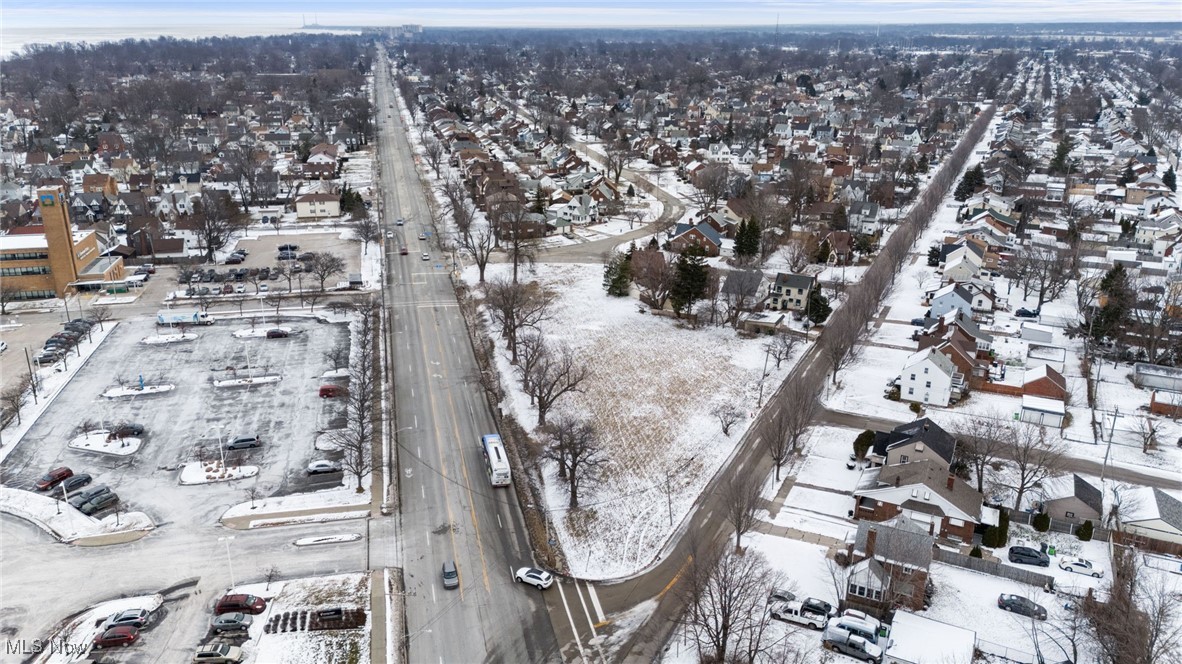 Lakeshore Boulevard, Euclid, Ohio image 13