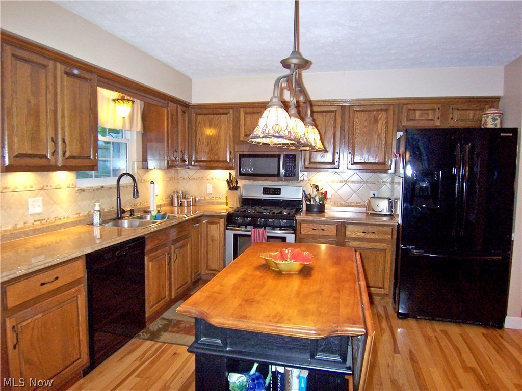 Phalhurst Plaza Adn - Residential