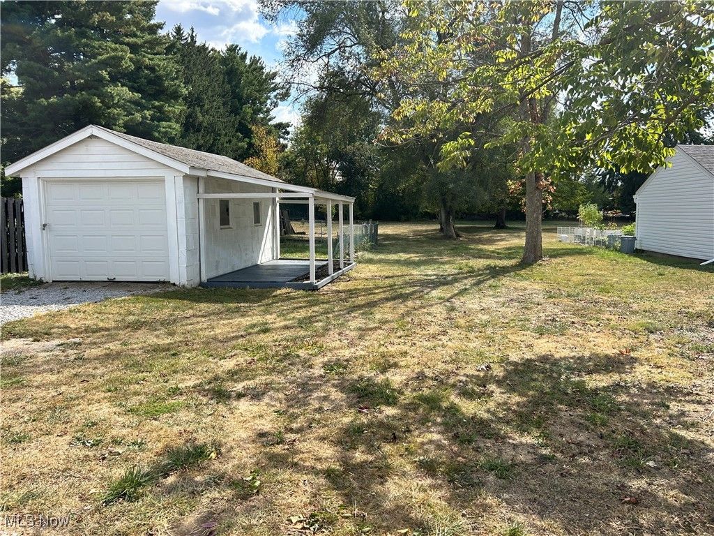 Photo of 1102 Palmetto Avenue, Akron, OH 44306 (MLS # 5169250)