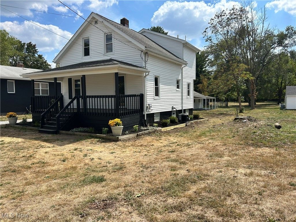 Photo of 1102 Palmetto Avenue, Akron, OH 44306 (MLS # 5169250)