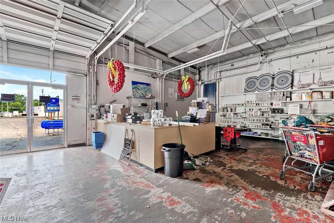 Massillon - Commercial Sale