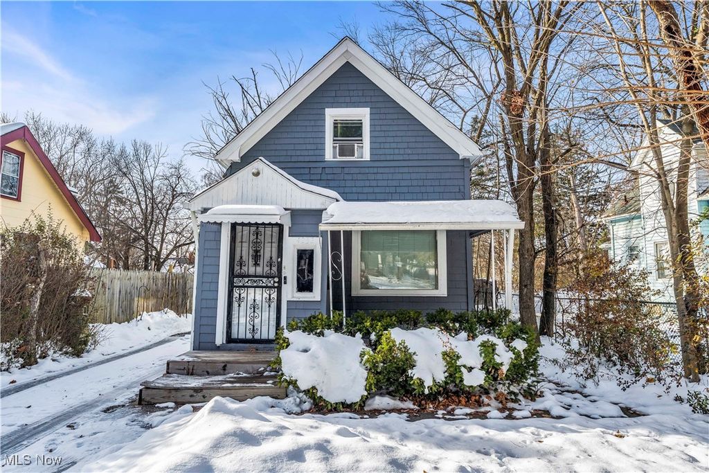 Photo of 4232 E 163rd Street, Cleveland, OH 44128 (MLS # 5176457)