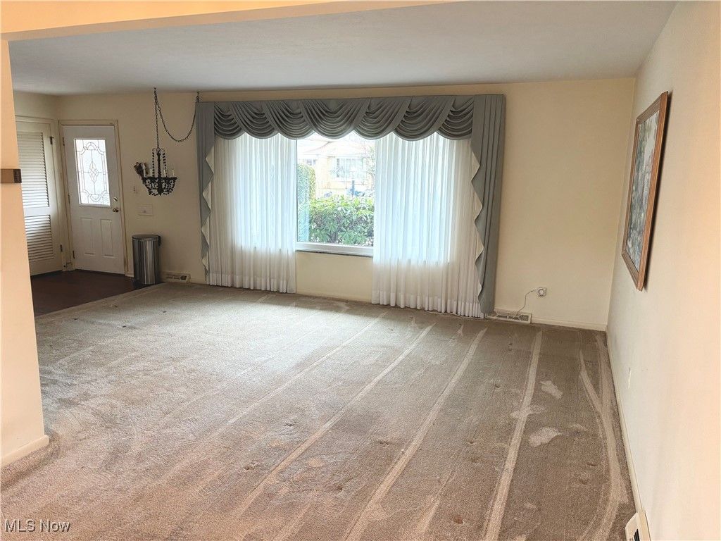 Photo of 6316 Beverly Drive, Parma Heights, OH 44130 (MLS # 5181395)