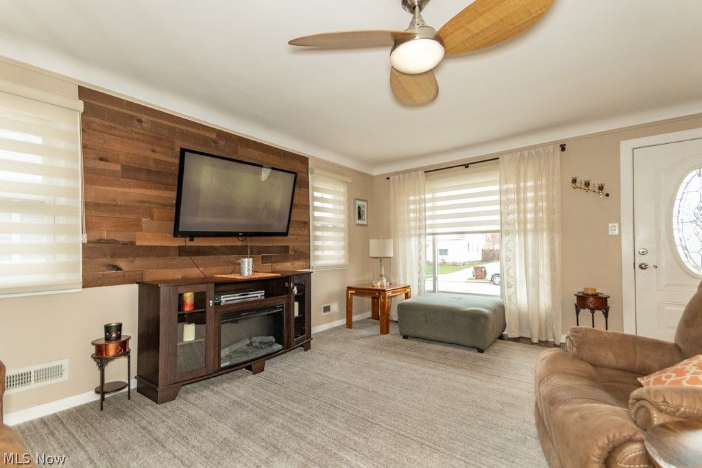 Photo of 8325 Kenton Avenue, Parma, OH 44129 (MLS # 5198431)