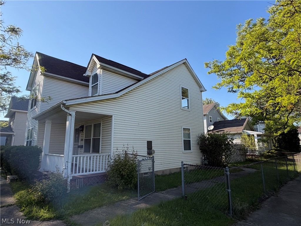 Photo of 3773 Thurgood Avenue, Cleveland, OH 44115 (MLS # 5208272)