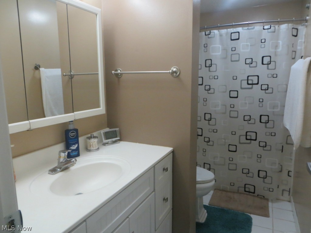 Little Mountain 06 - Residential