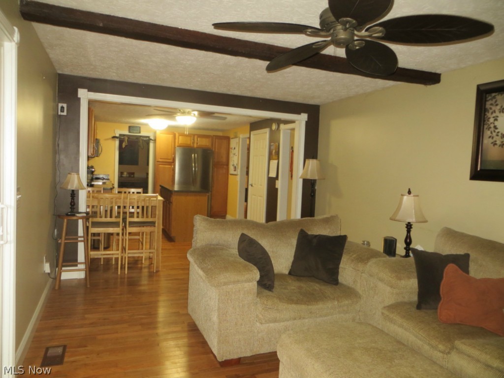 Little Mountain 06 - Residential