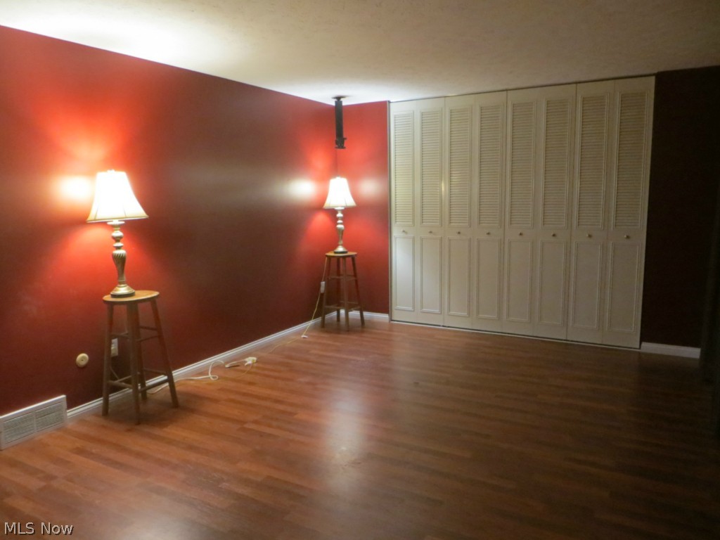 Little Mountain 06 - Residential