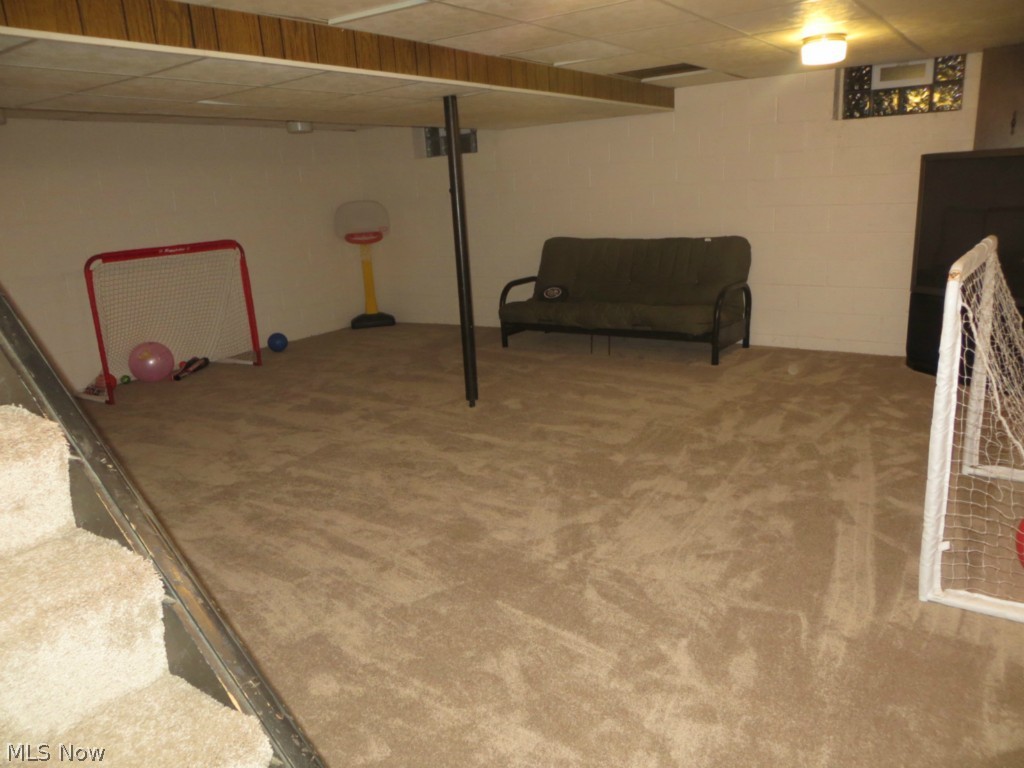 Little Mountain 06 - Residential