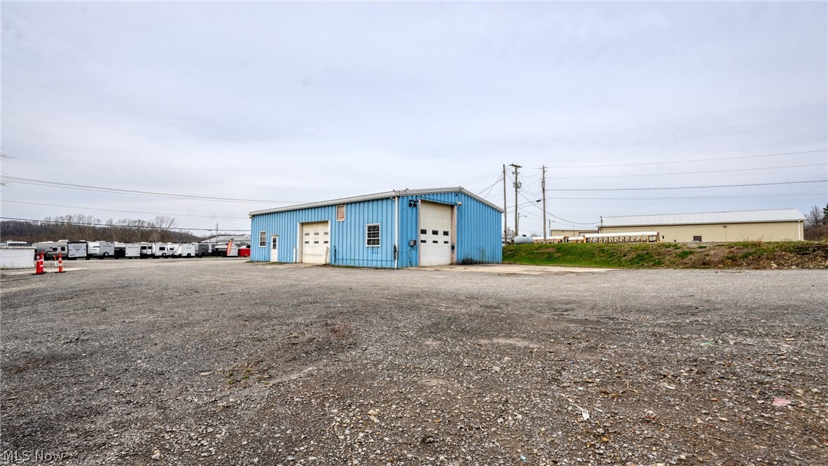 11445 East Pike