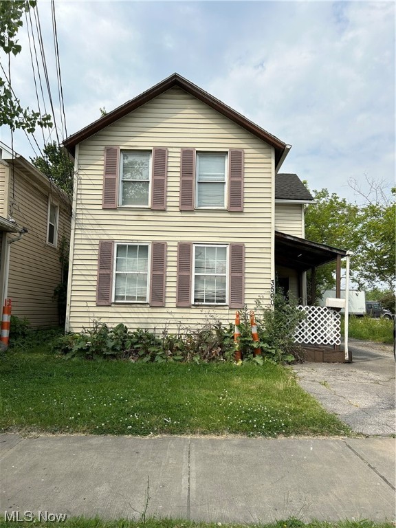 Located minutes from the Metro Parks and Slavic Village. Enjoy watching downtown Cleveland's firework displays from your front porch. This home is ready for someone to breathe some life back into it. Appears to have been turned into a duplex at some point. 2 bedrooms and 2 full baths. This home does need lead abatement in 4 small areas, see supplements & broker remarks. Selling AS-IS Seller to make no repairs. Inspections for buyers knowledge only. Add this home to your investment portfolio today or make it all yours! REVIEWING ANY & ALL OFFERS MONDAY EVENING.