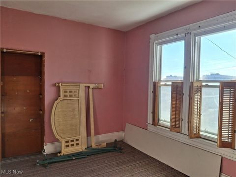 Tiny photo for 645 Logan Street, Steubenville, OH 43952 (MLS # 5176761)