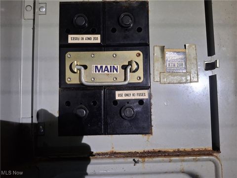 Tiny photo for 645 Logan Street, Steubenville, OH 43952 (MLS # 5176761)