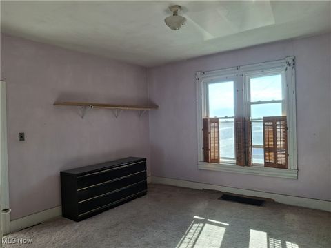 Tiny photo for 645 Logan Street, Steubenville, OH 43952 (MLS # 5176761)