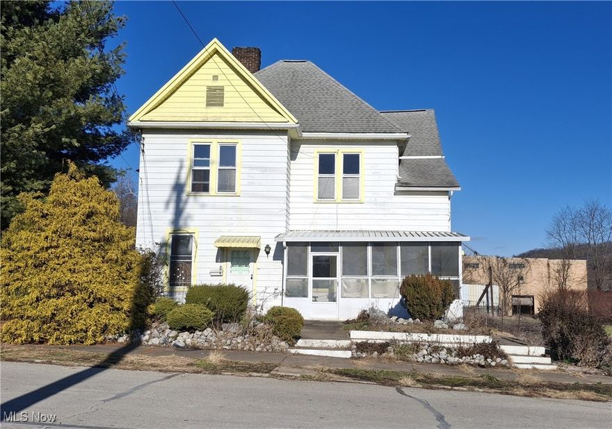 Spacious home in historic downtown Steubenville near schools, restaurants, public transportation and highway access. This house has never been on the market, having had only 1 owner for nearly 50 years. There is plenty of space for a large family, or it can be used as an upstairs and downstairs duplex with outside entrance to the top floor through door on enclosed front porch. Natural light flows through the large windows, and views of the WV side of the river can be seen from the 2nd floor. The high ceilings and old style charm make for a blank, solid canvas... bring your cosmetic upgrades and creative ideas! This unique property has multiple uses and is ready for its new owners.