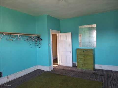 Tiny photo for 645 Logan Street, Steubenville, OH 43952 (MLS # 5176761)