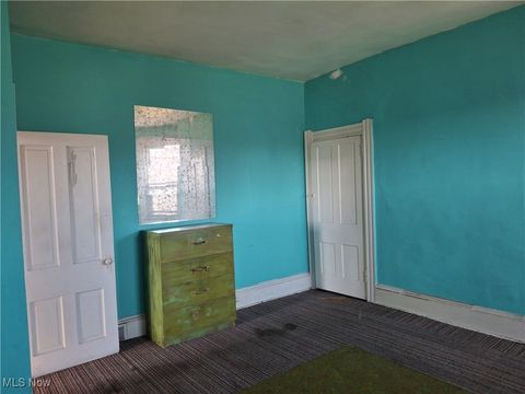 Tiny photo for 645 Logan Street, Steubenville, OH 43952 (MLS # 5176761)