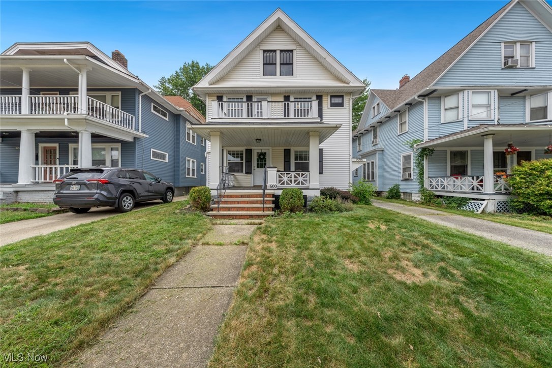 Fantastic opportunity to own a well-maintained duplex in a prime location! This property features two 2-bed, 1-bath units with spacious living areas, updated kitchens, and plenty of natural light. Located in a desirable area with easy access to shops, dining, and public transit. Off-street parking and a shared backyard add extra appeal. Current tenants in place provide immediate rental income. Perfect for investors looking for a solid property in a high-demand neighborhood. Don’t miss out!