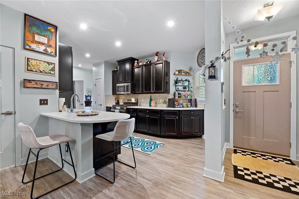 Photo of 1631 Springer Court, Akron, OH 44313 (MLS # 5180004)