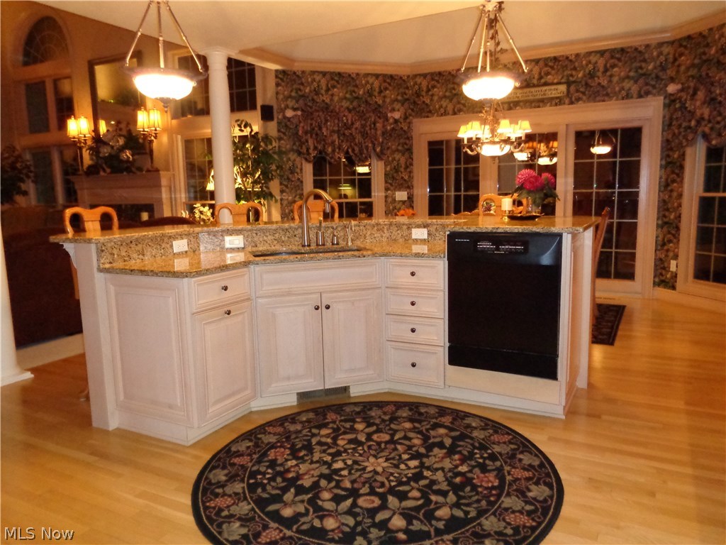 Chenoweth Country Club Estates - Residential