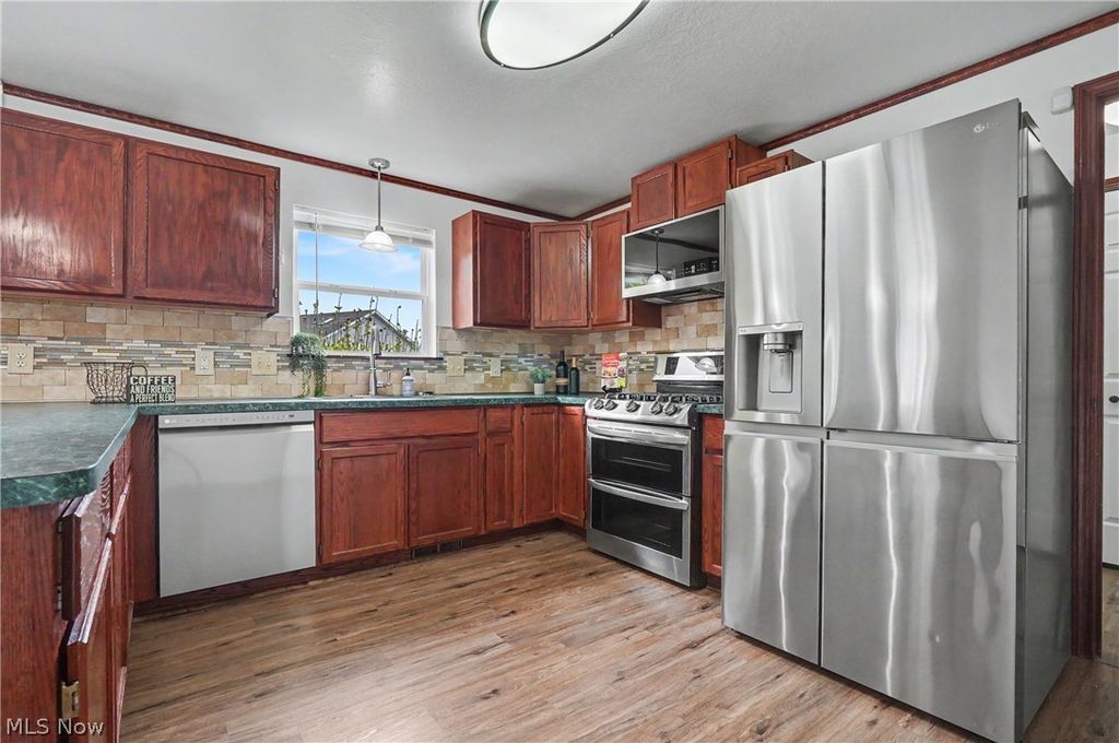 Photo of 95 Cheyenne Drive, Girard, OH 44420 (MLS # 5206993)